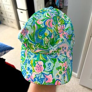 Lilly Pulitzer run around hat